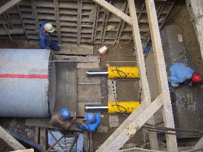 液壓頂管機應(yīng)用于蘭州市區(qū)西固區(qū)